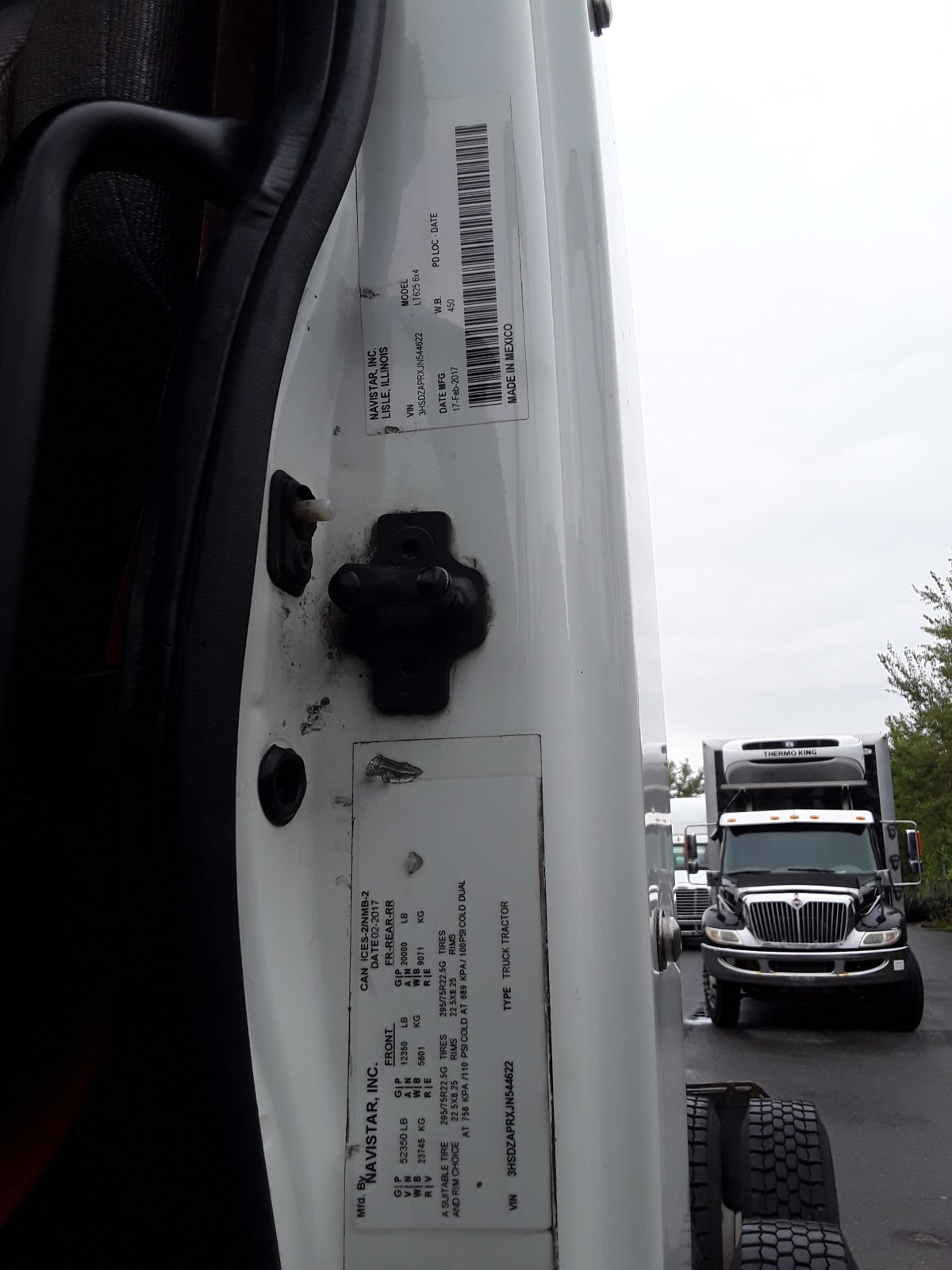 2018 Navistar International LT625 DAYCAB T/A 683190