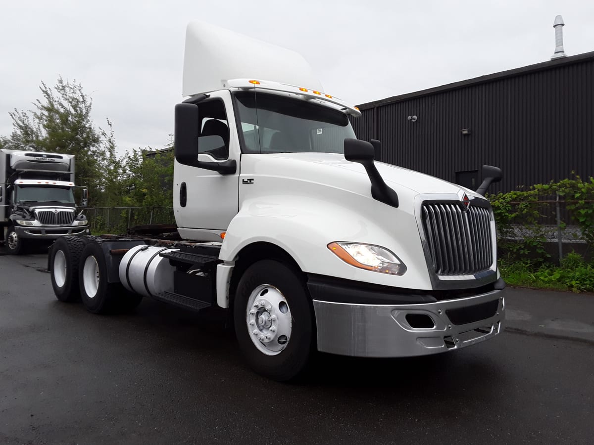 2018 Navistar International LT625 DAYCAB T/A 683190