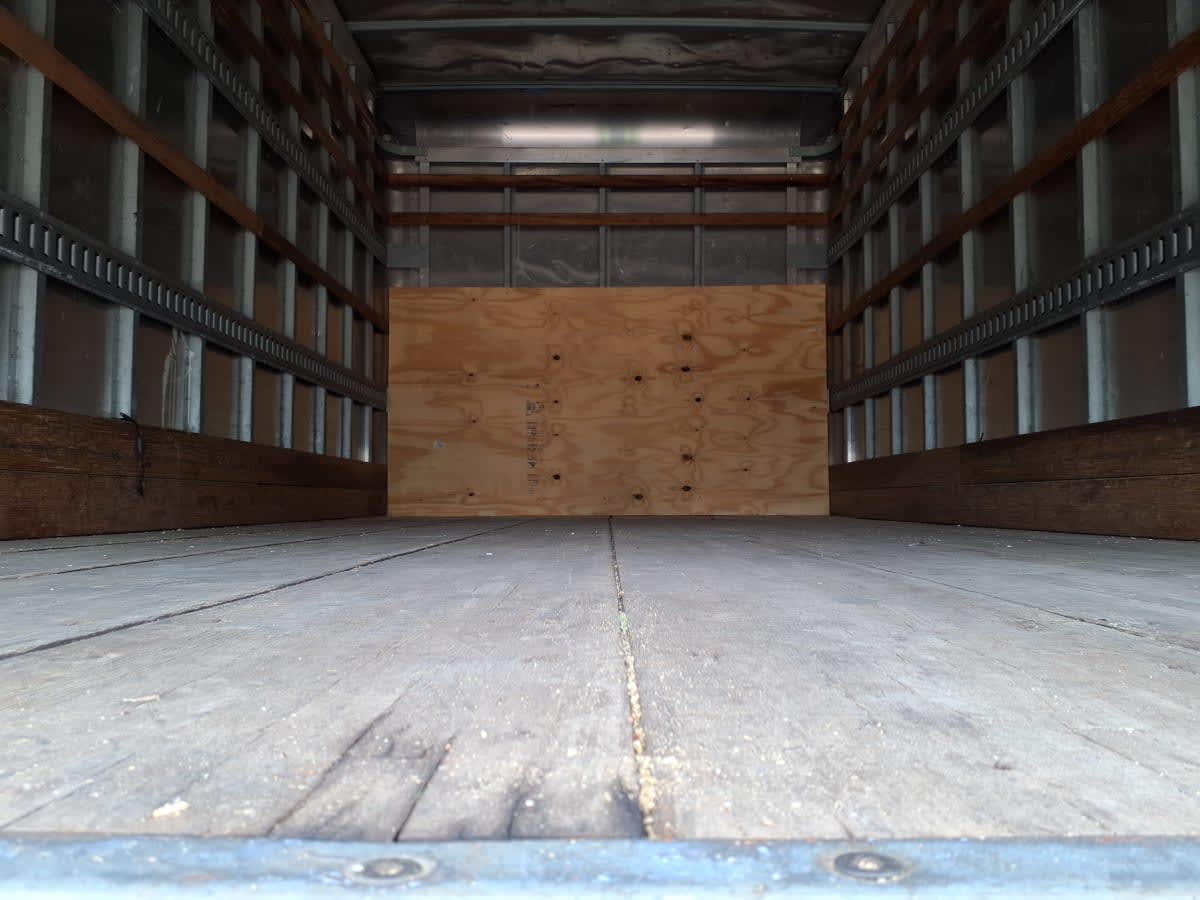 2017 Isuzu NPR HD 683364