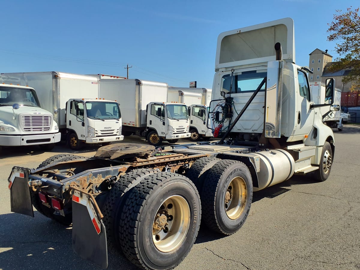 2018 Navistar International LT625 DAYCAB T/A 683369