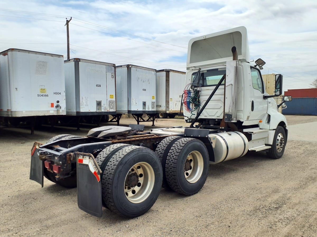 2018 Navistar International LT625 DAYCAB T/A 683371