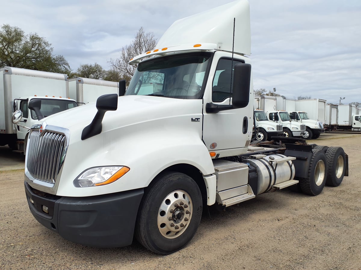 2018 Navistar International LT625 DAYCAB T/A 683371