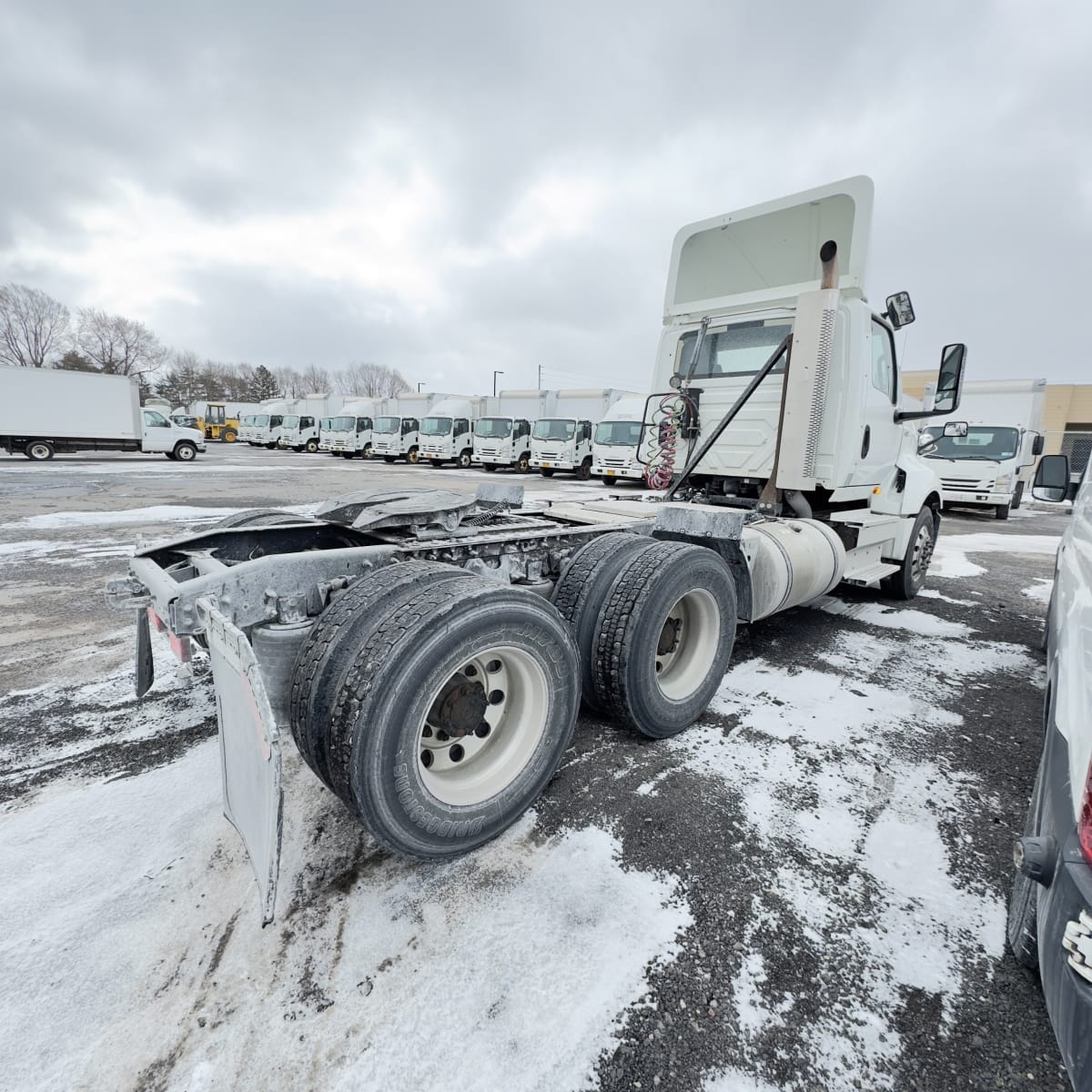 2018 Navistar International LT625 DAYCAB T/A 683372