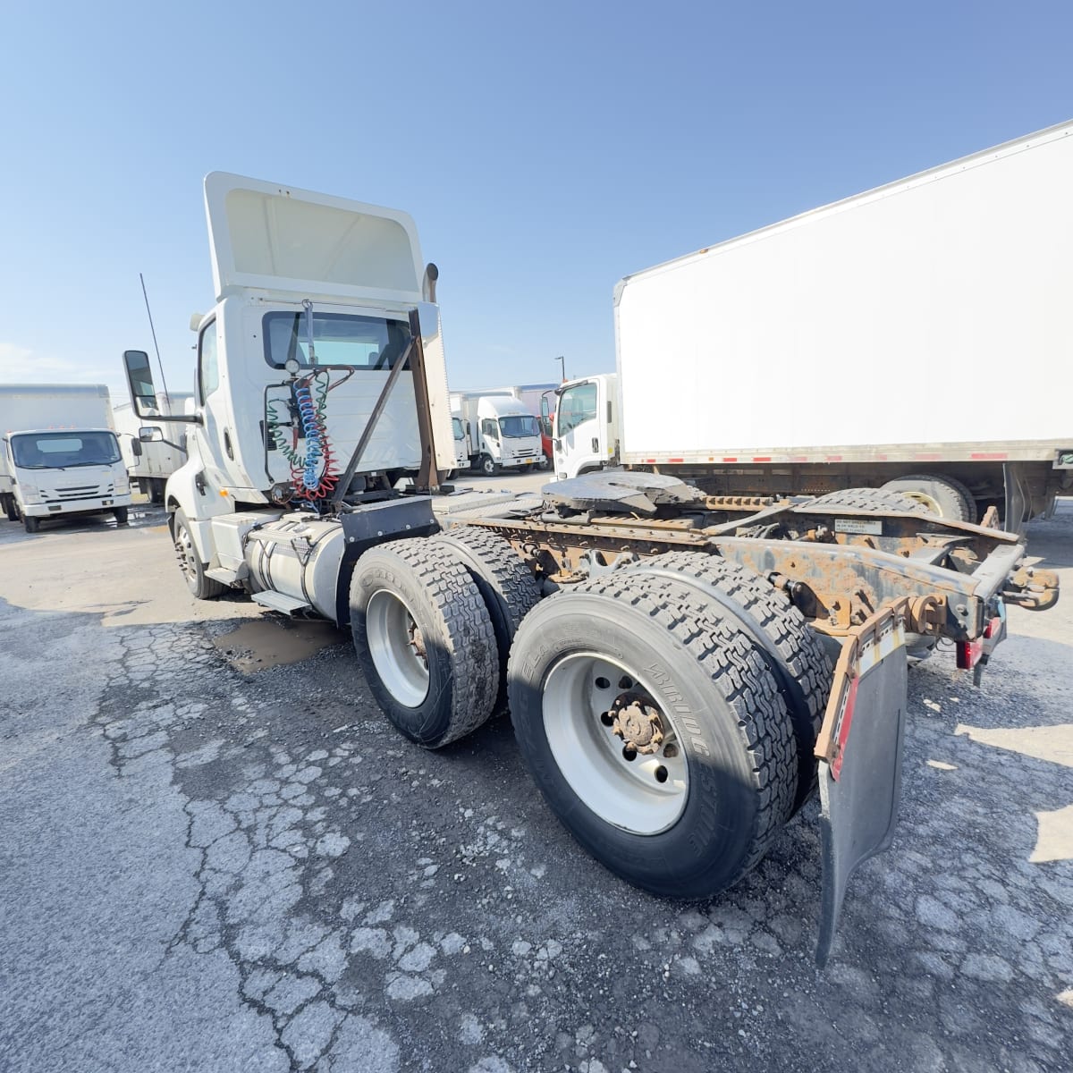 2018 Navistar International LT625 DAYCAB T/A 683378