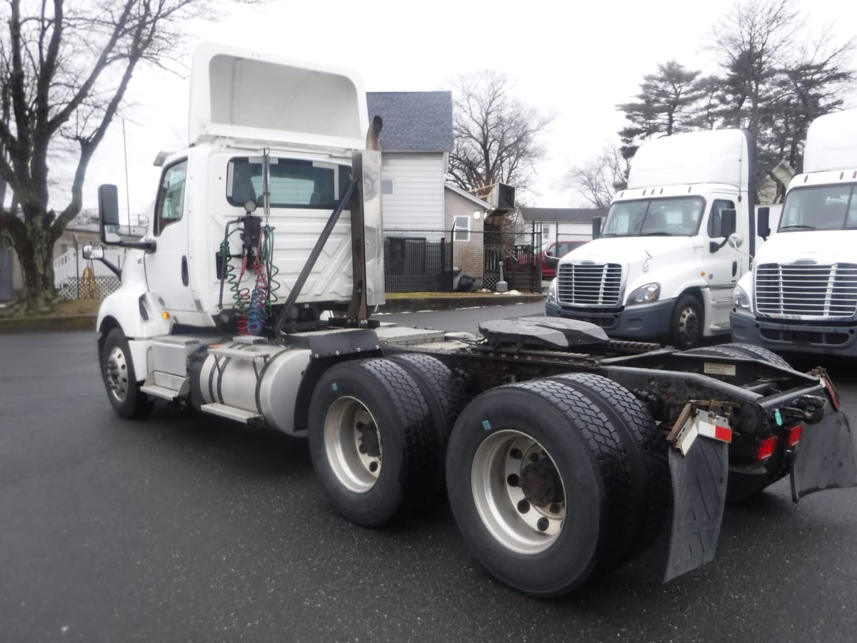 2018 Navistar International LT625 DAYCAB T/A 683383