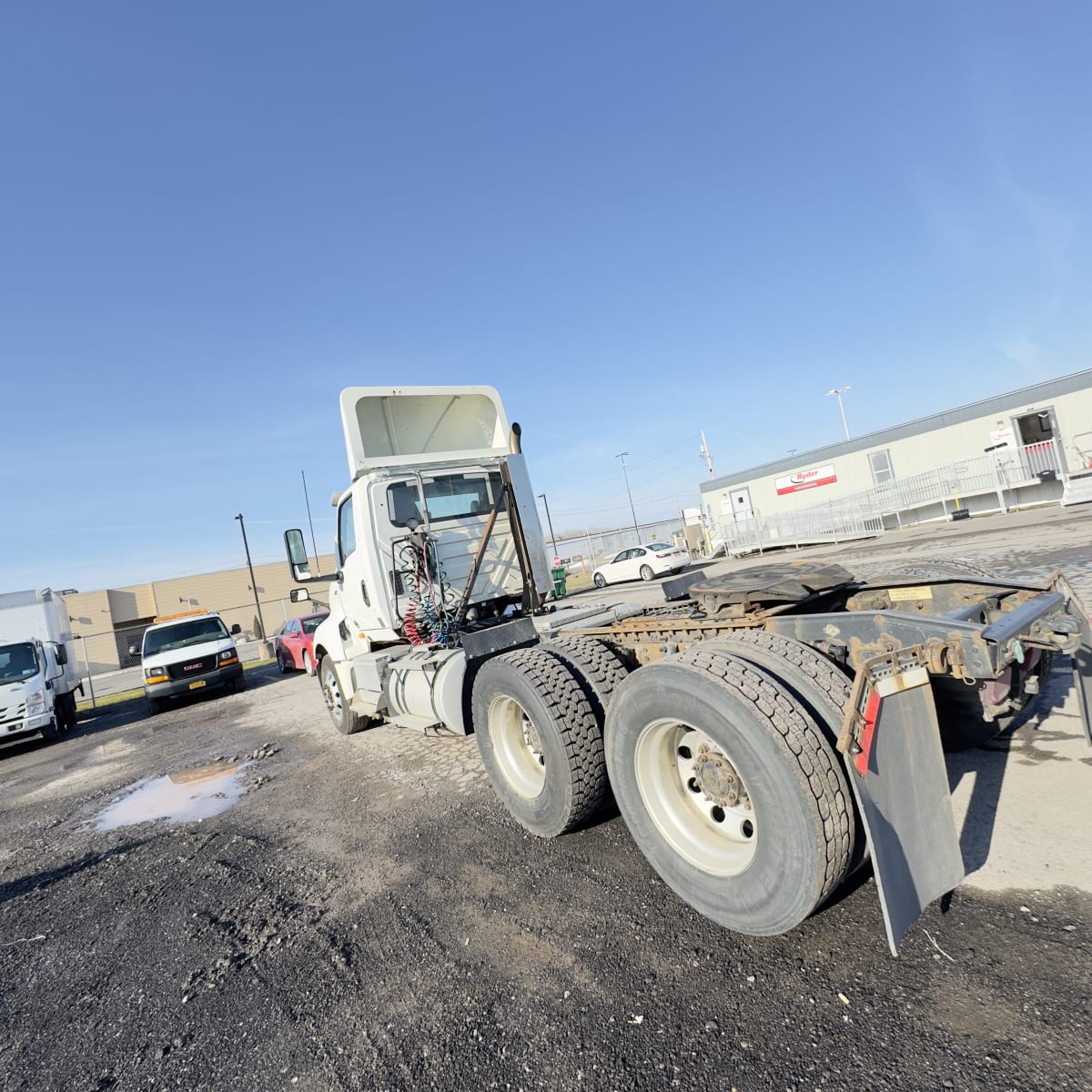 2018 Navistar International LT625 DAYCAB T/A 683387