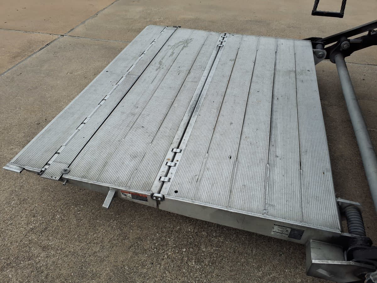 2018 Freightliner/Mercedes M2 106 683430