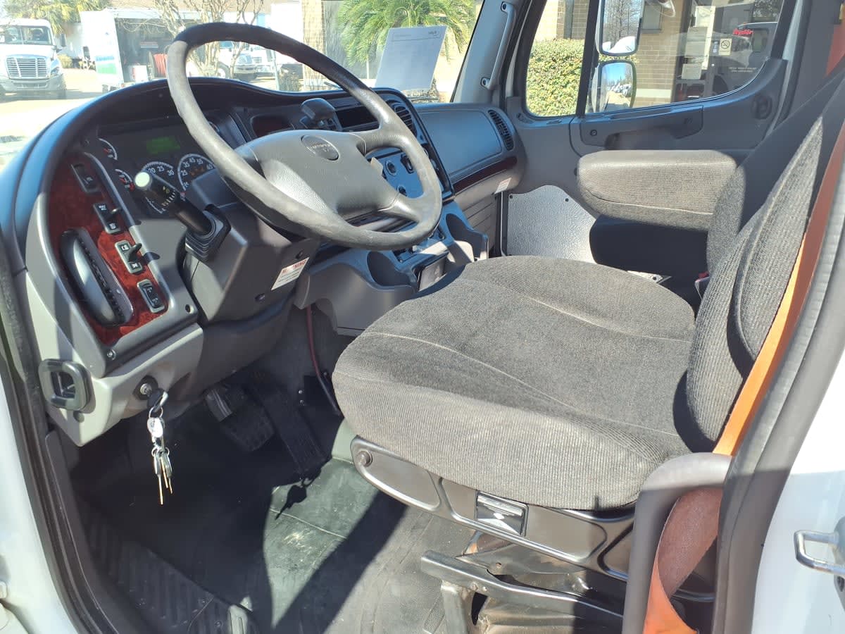 2018 Freightliner/Mercedes M2 106 683446