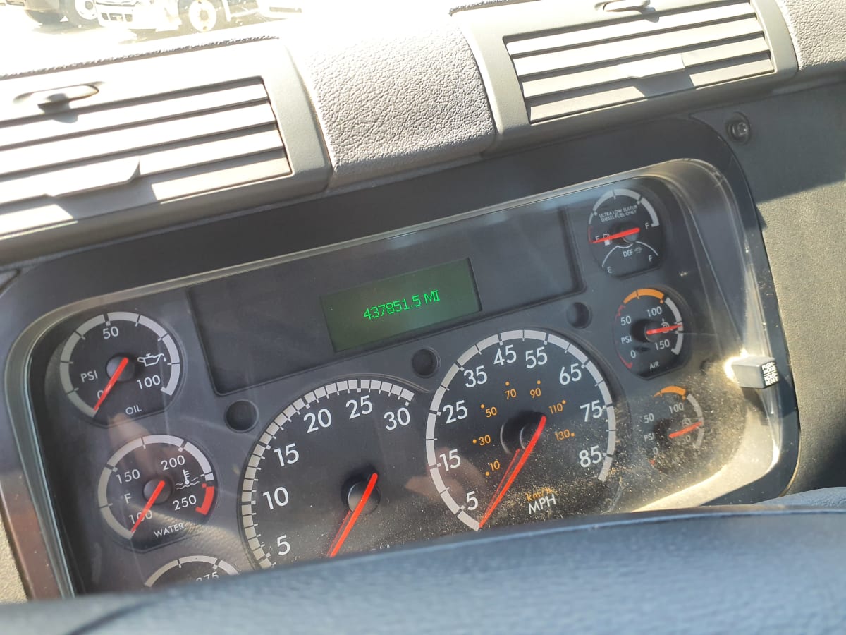 2018 Freightliner/Mercedes CASCADIA 125 683550