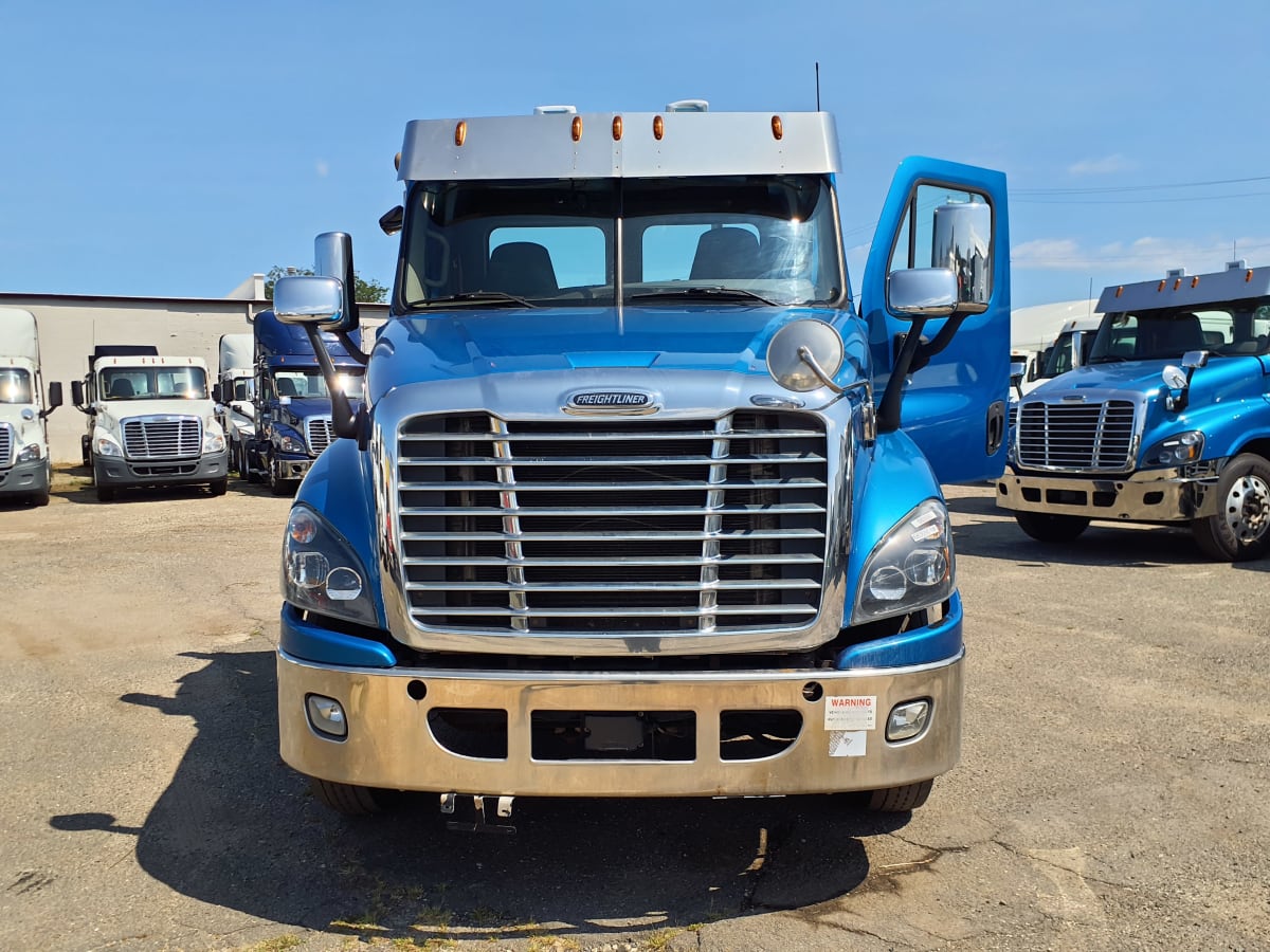 2018 Freightliner/Mercedes CASCADIA 125 683550