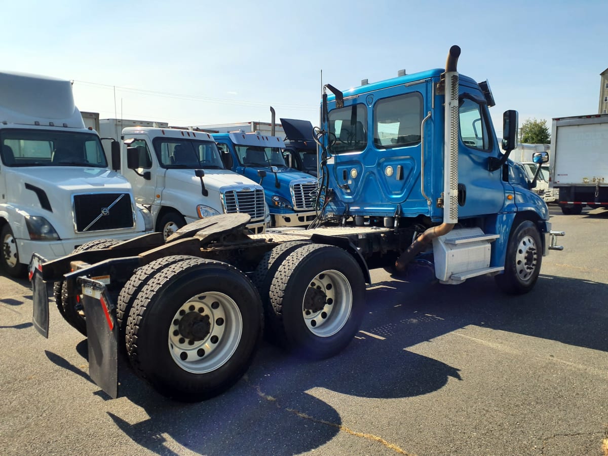 2018 Freightliner/Mercedes CASCADIA 125 683552
