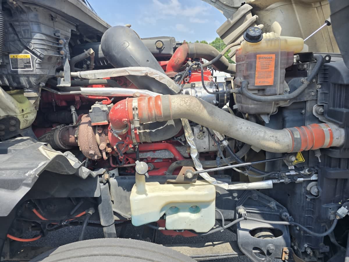2018 Navistar International LT625 DAYCAB T/A 683597