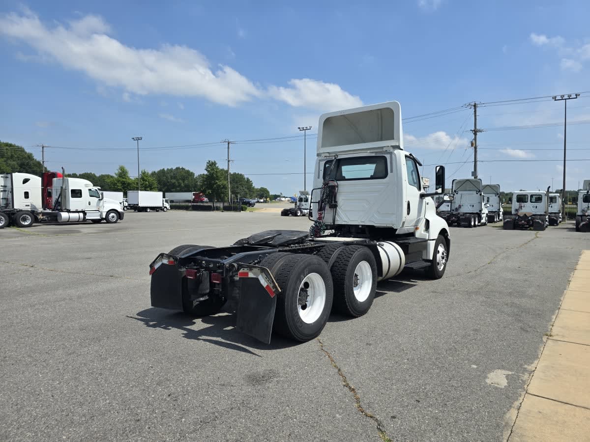 2018 Navistar International LT625 DAYCAB T/A 683597