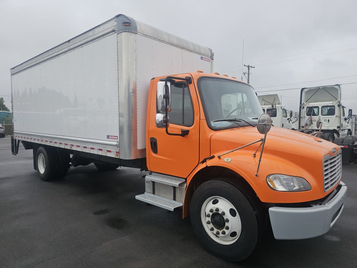 2018 Freightliner M2 106 683696