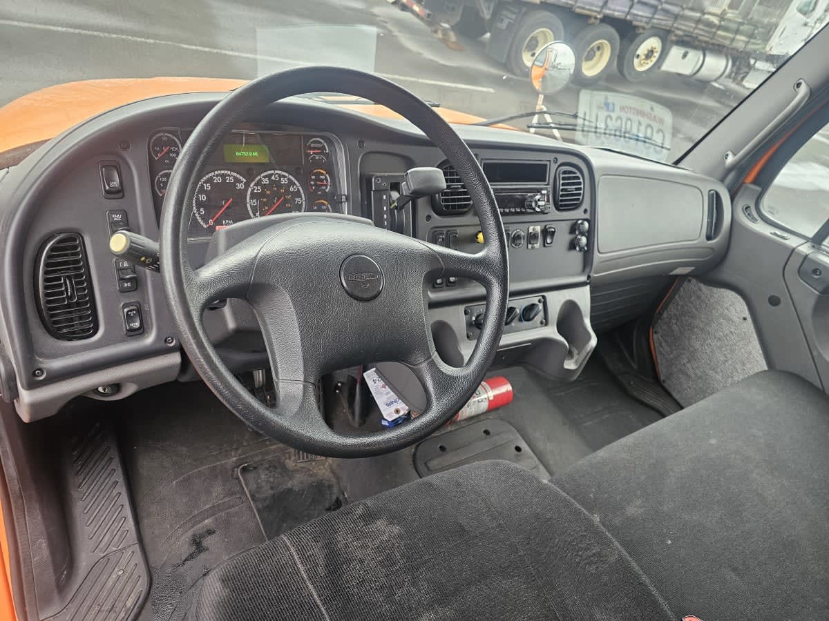 2018 Freightliner M2 106 683696
