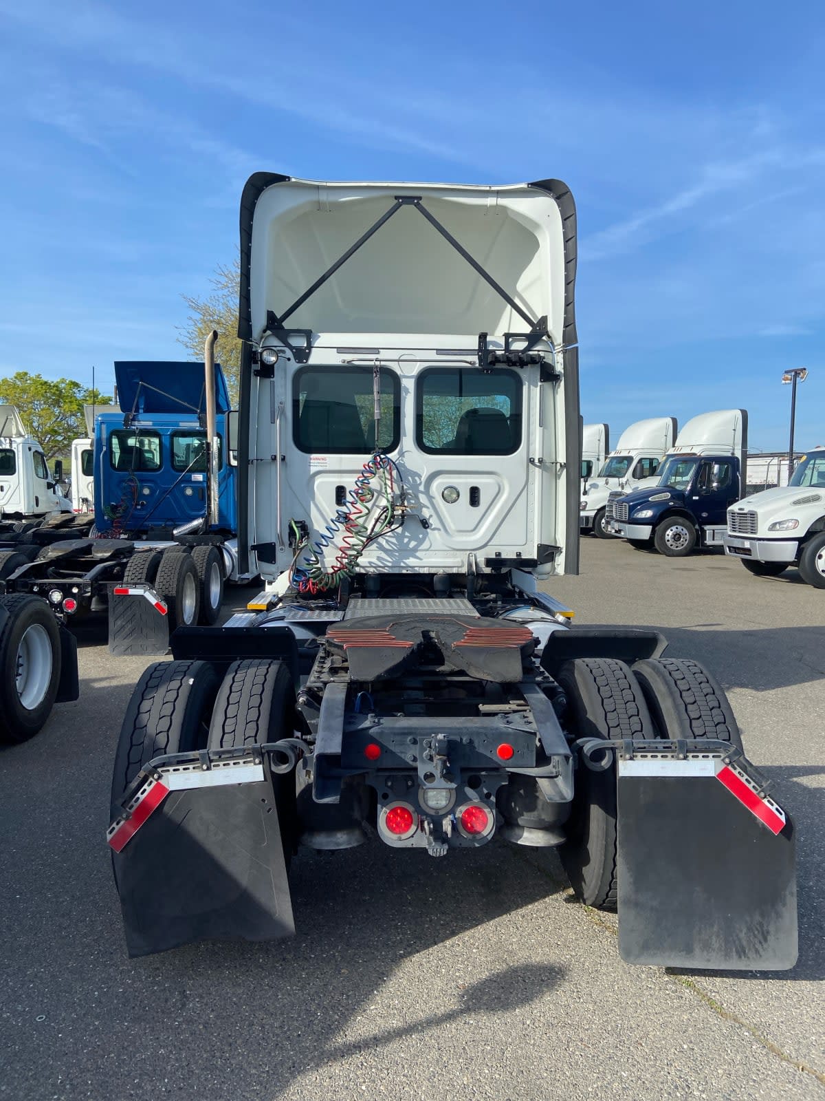 2018 Freightliner - image 5