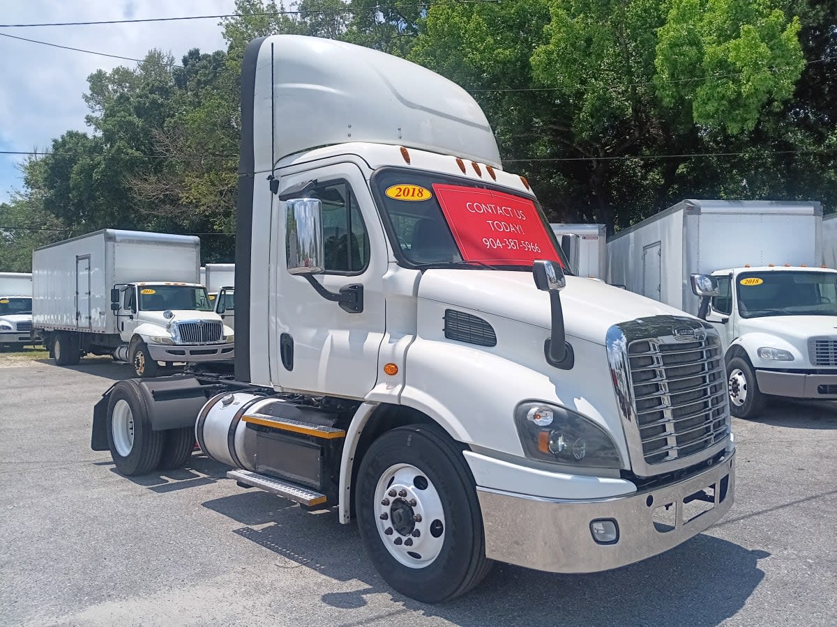 2018 Freightliner - image 3