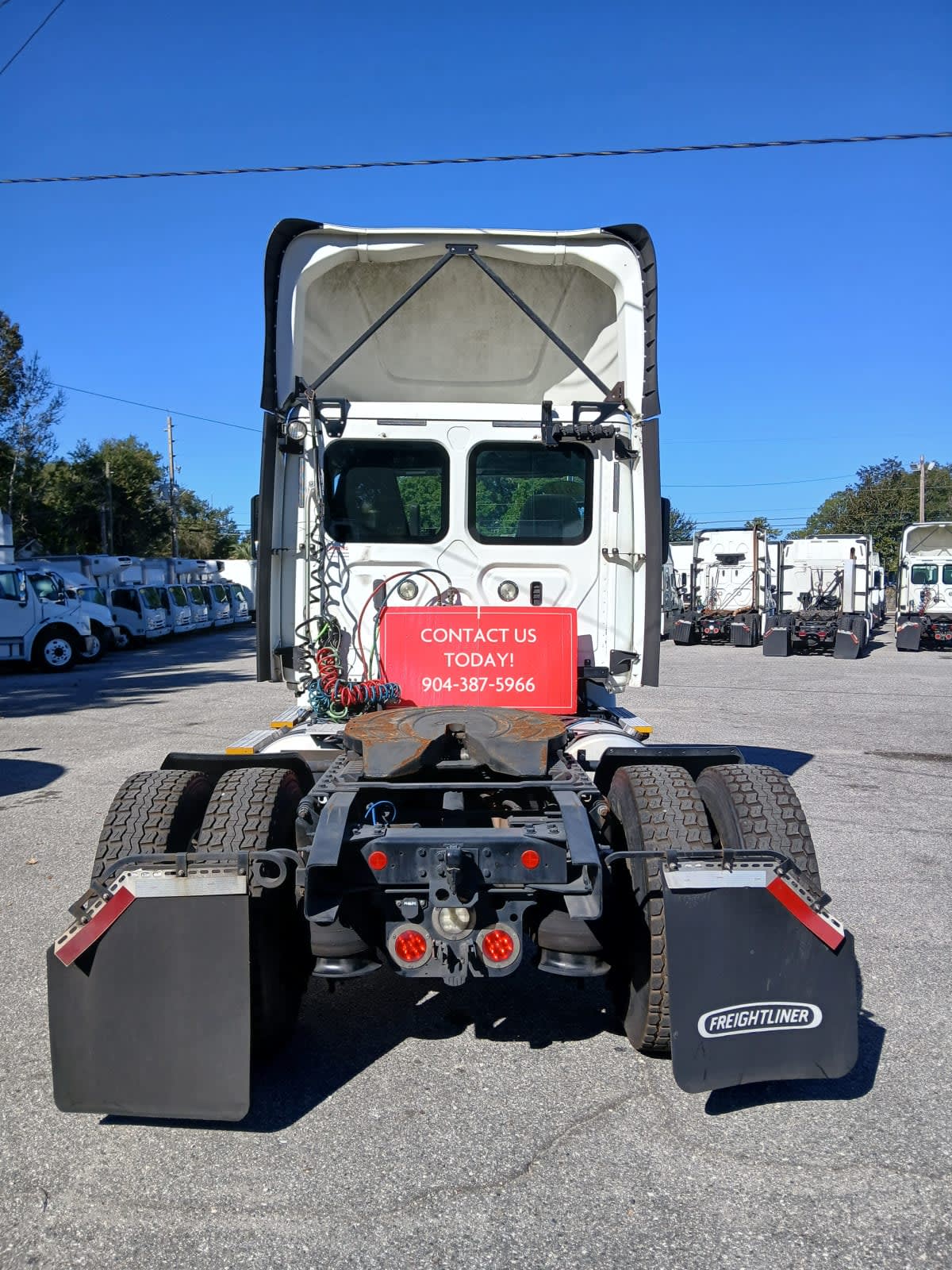 2018 Freightliner - image 5