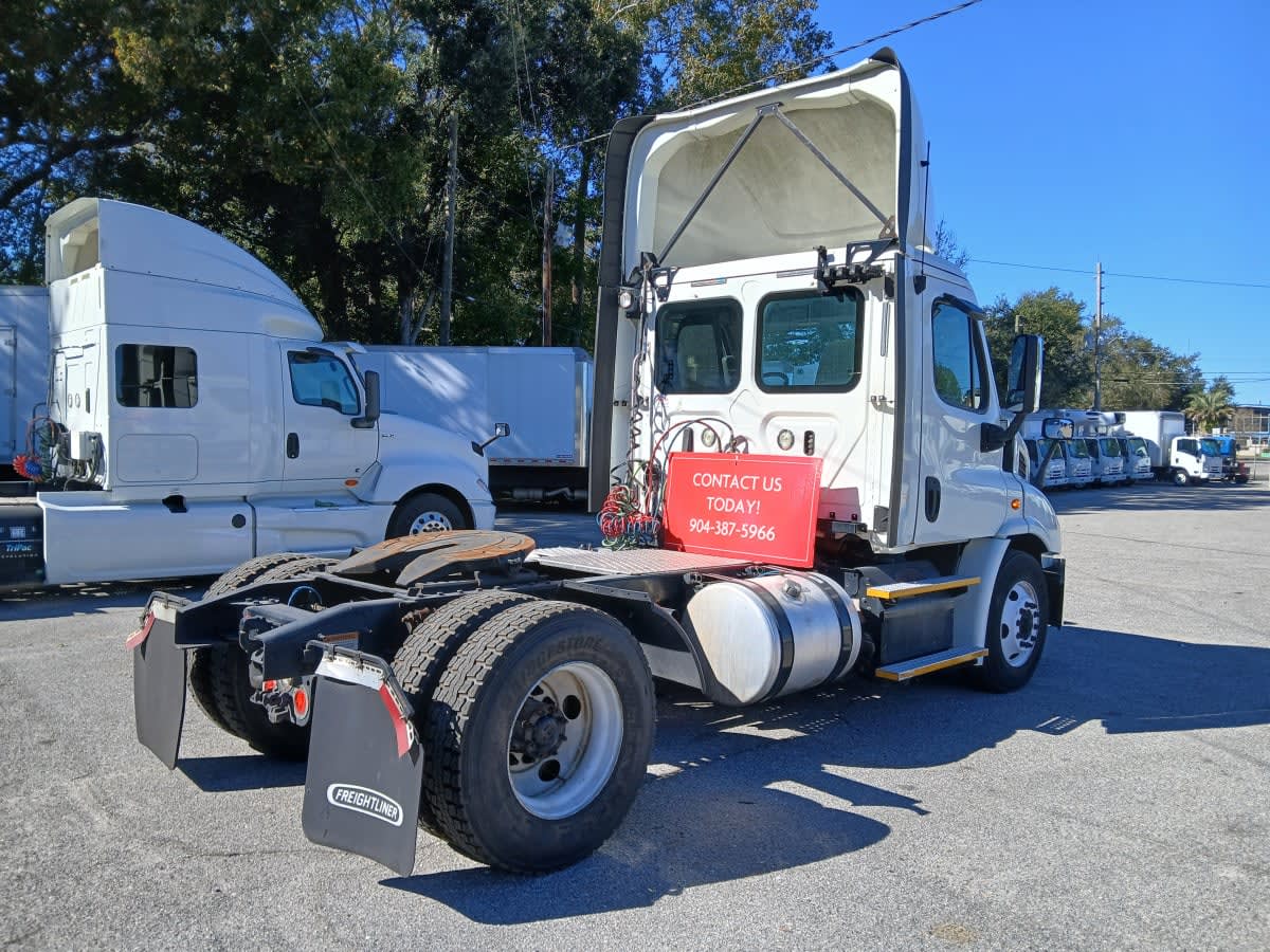 2018 Freightliner - image 4