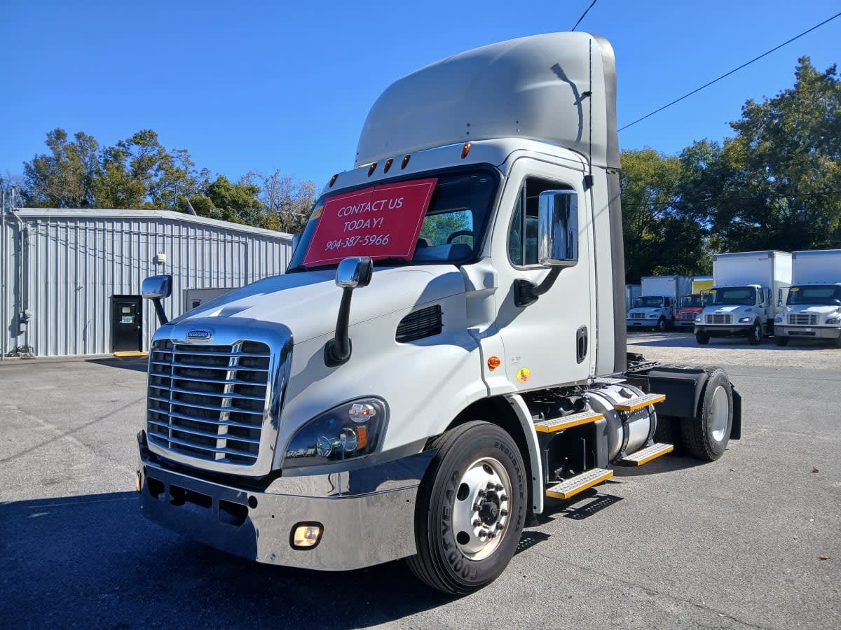 2018 Freightliner - image 2