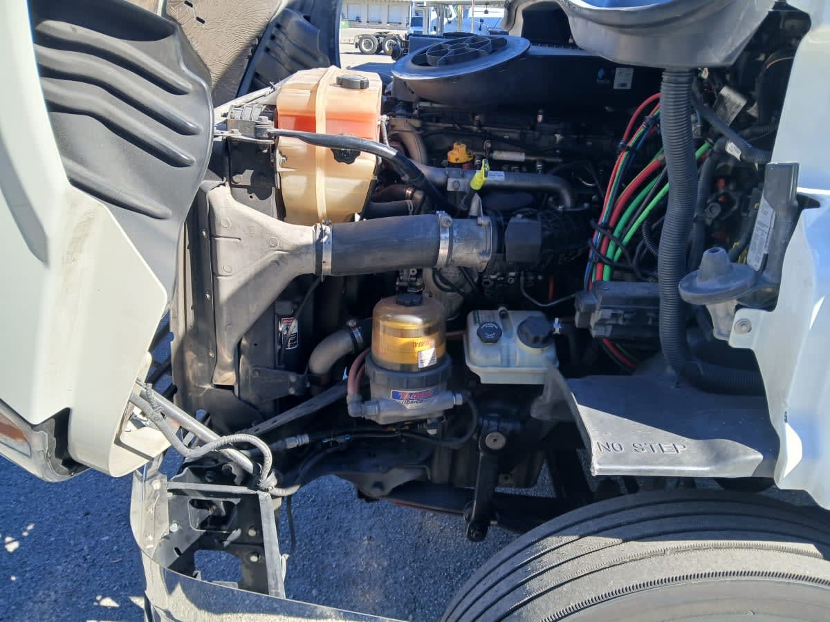 2018 Freightliner - image 8