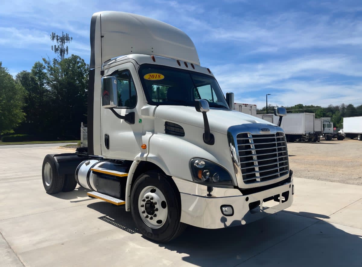 2018 Freightliner Cascadia in Greensboro, NC — photo 3