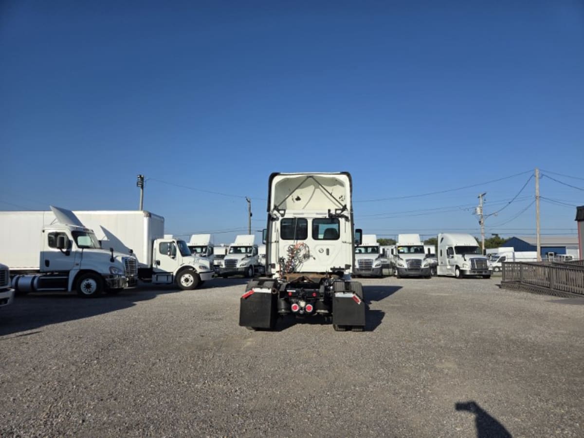 2018 Freightliner CASCADIA 113 683726