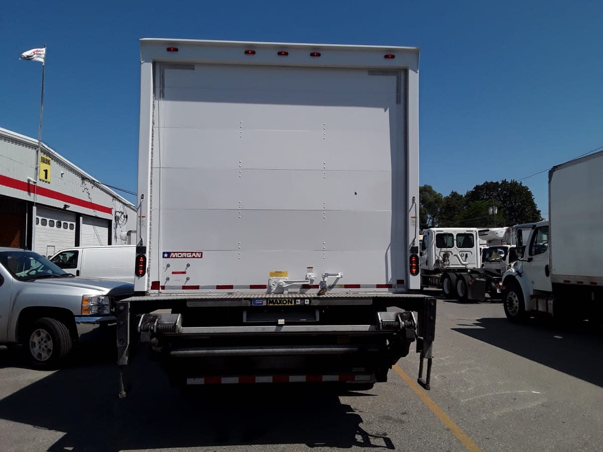 2018 Freightliner M2 106 683734