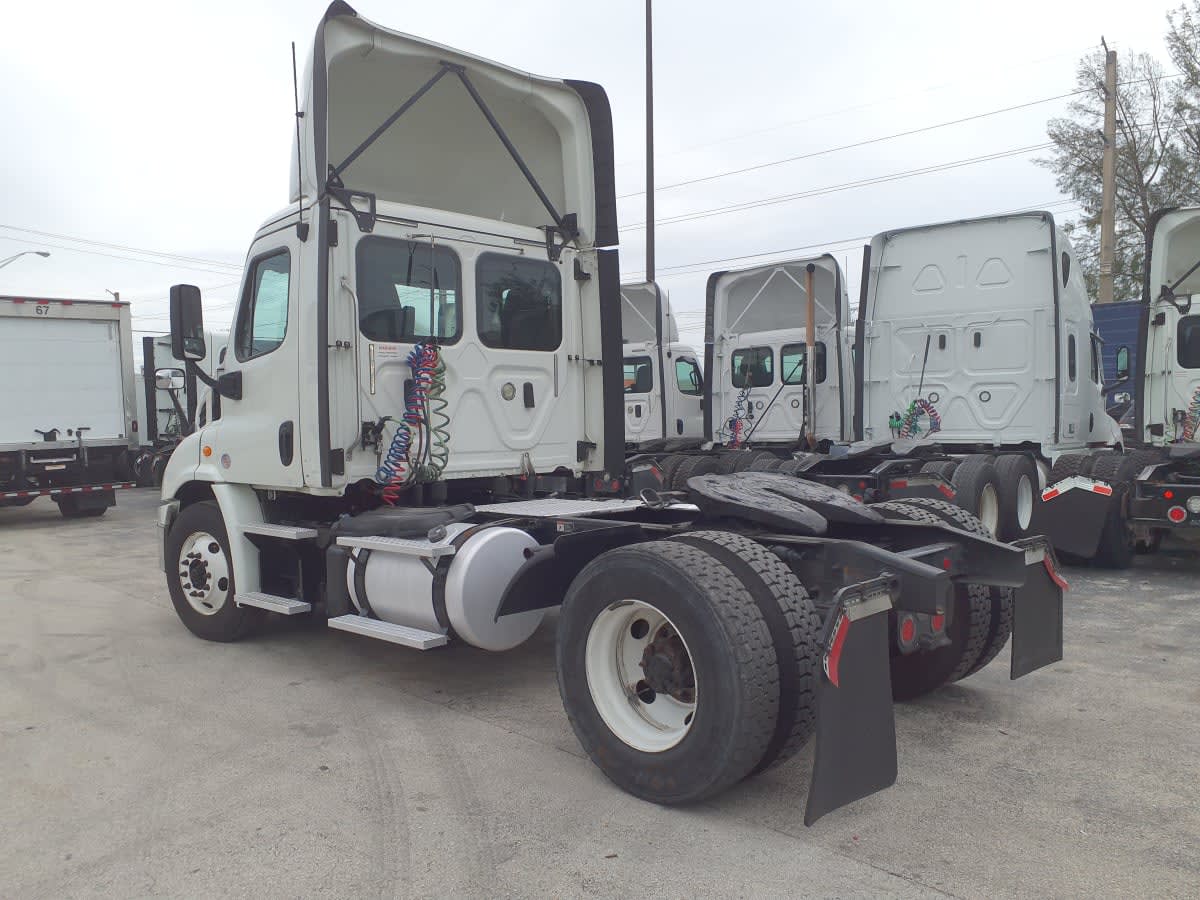 2018 Freightliner - image 4