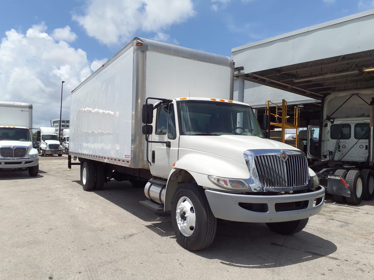 2018 Navistar International 4300 683839