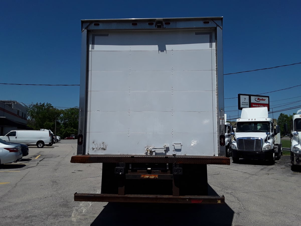 2018 Freightliner/Mercedes M2 106 683856