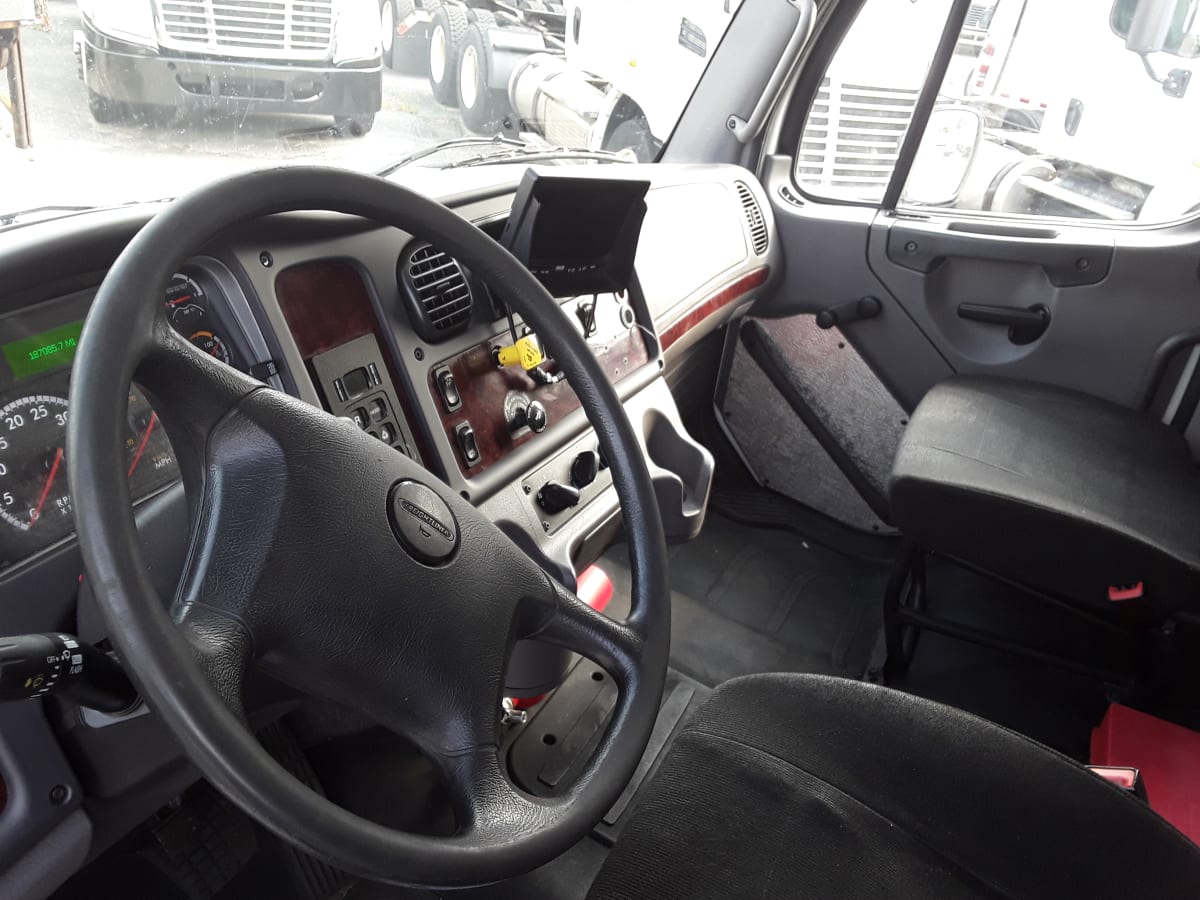 2018 Freightliner/Mercedes M2 106 683861