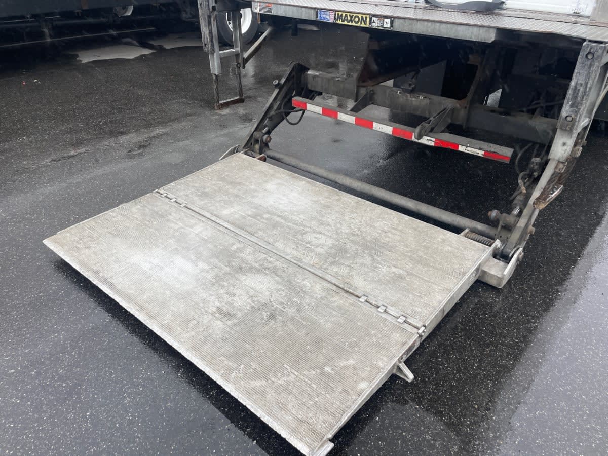 2018 Navistar International 4300 683883