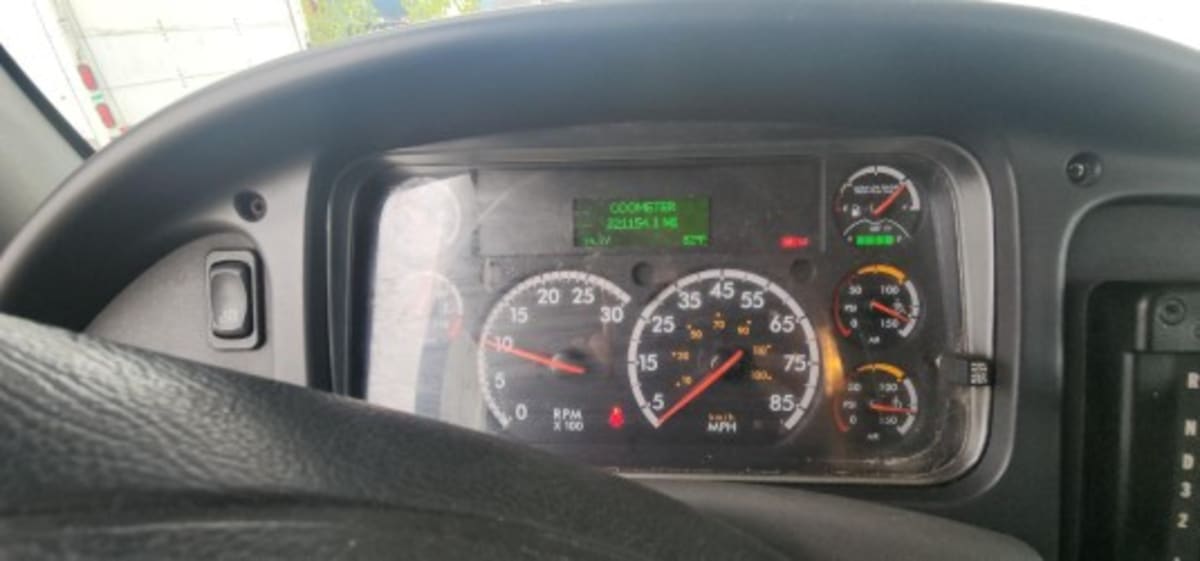 2018 Freightliner/Mercedes M2 106 683896