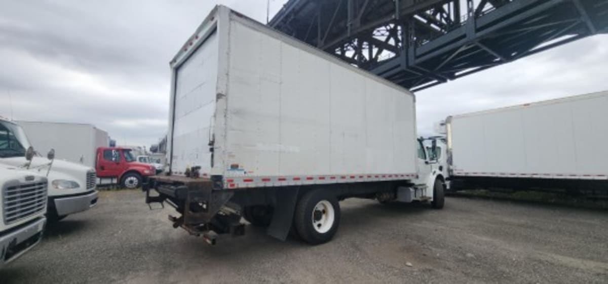 2018 Freightliner/Mercedes M2 106 683896