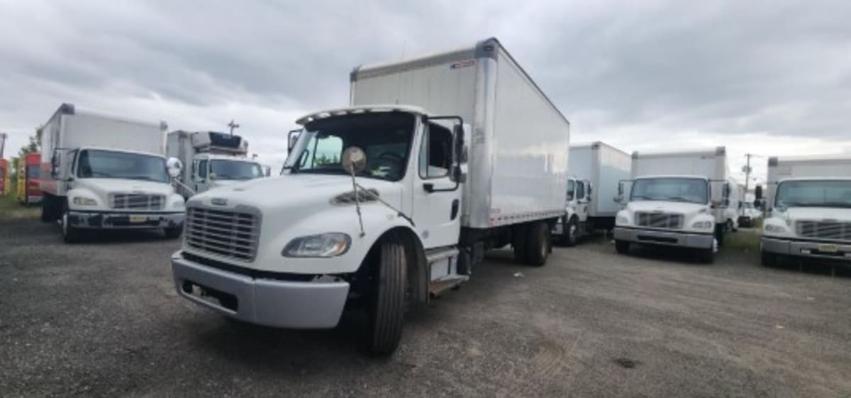 2018 Freightliner/Mercedes M2 106 683896