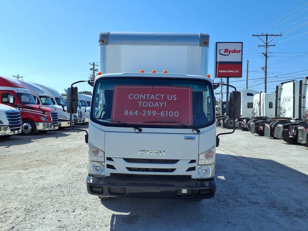 2017 Isuzu NPR HD 683954
