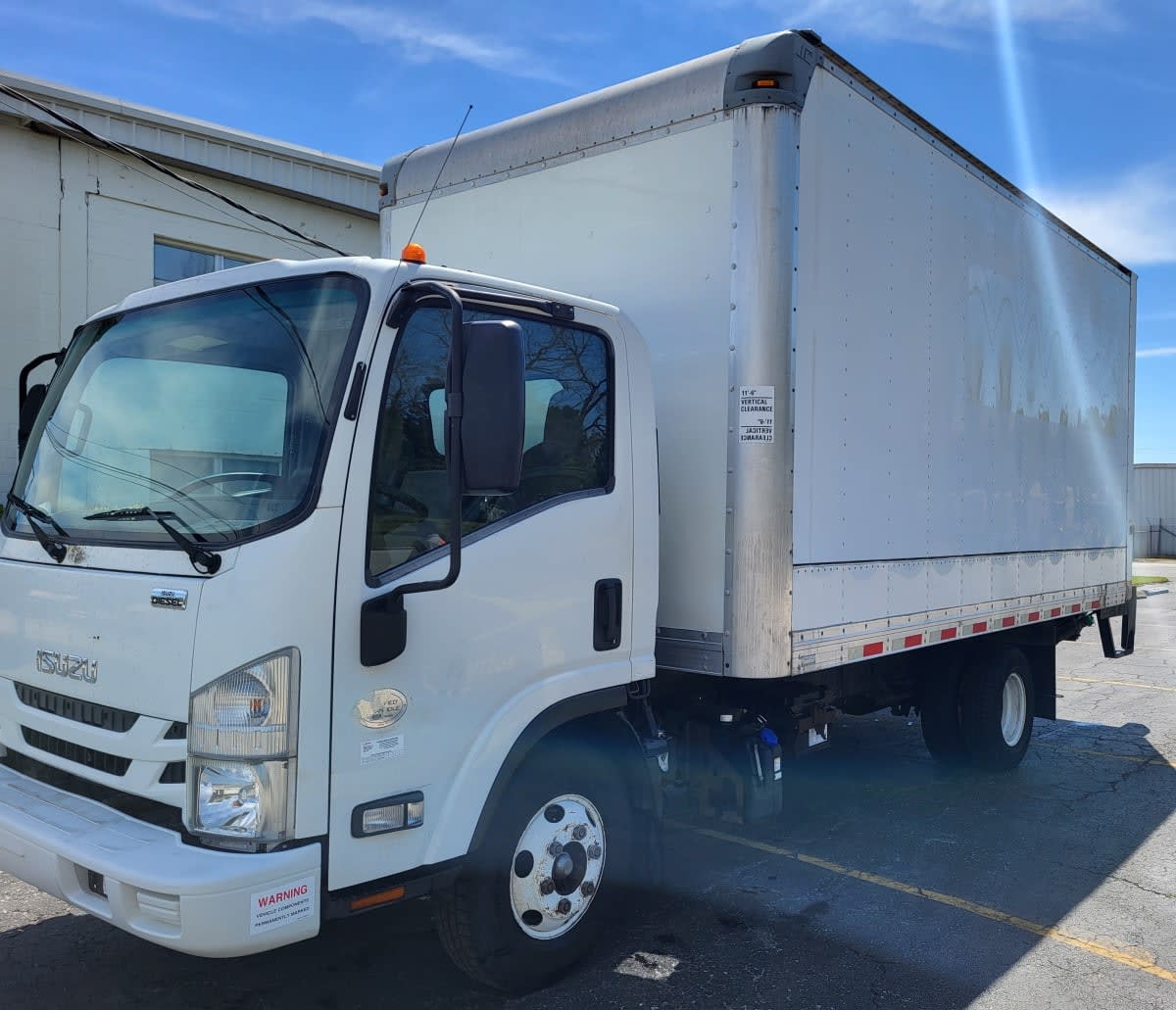 2017 Isuzu NPR HD 683965