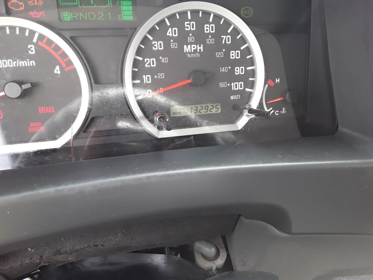 2017 Isuzu NPR 683980