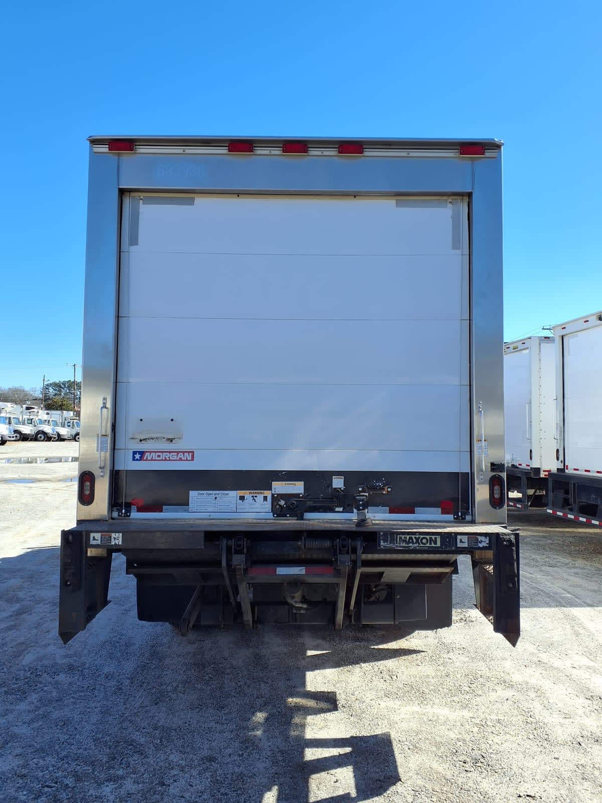 2017 Isuzu NPR 683986