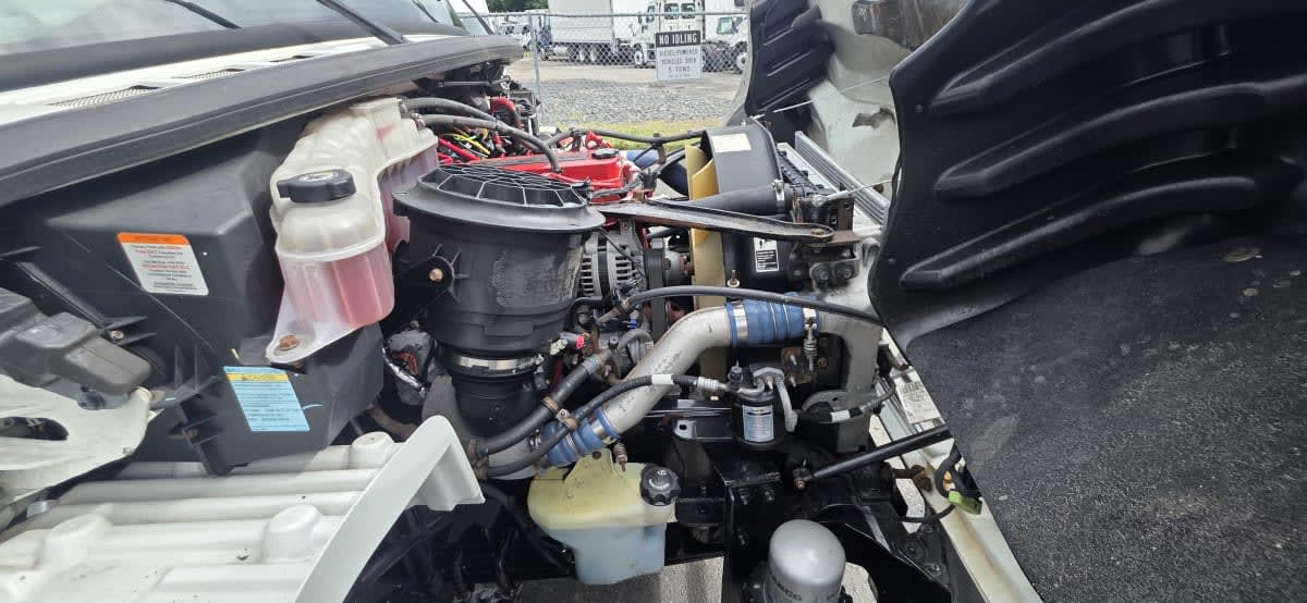 2018 Freightliner/Mercedes M2 106 684048