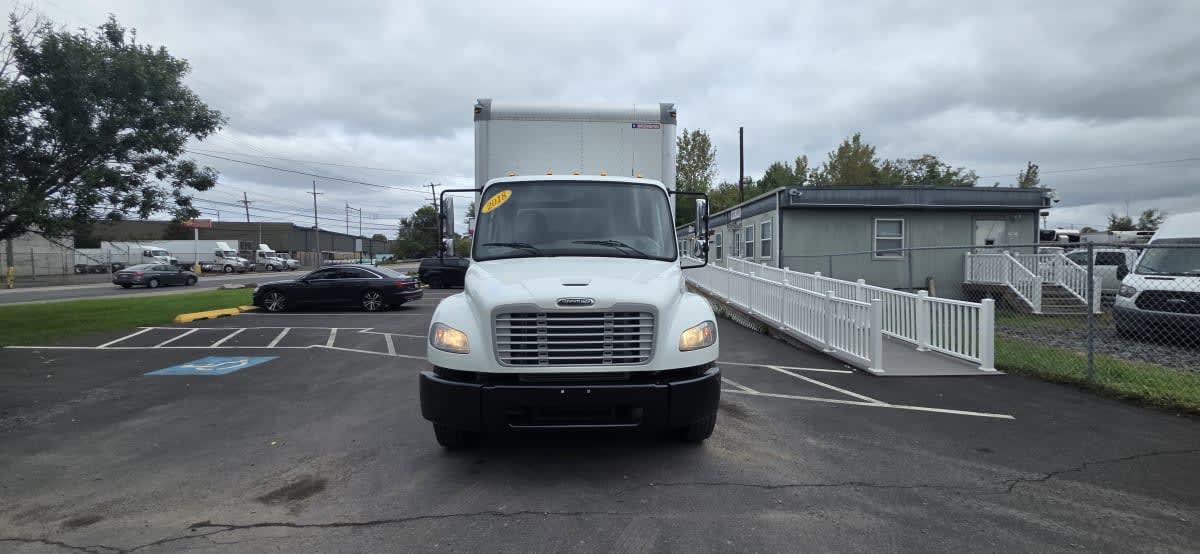 2018 Freightliner M2 106 in Bensalem, PA — photo 2