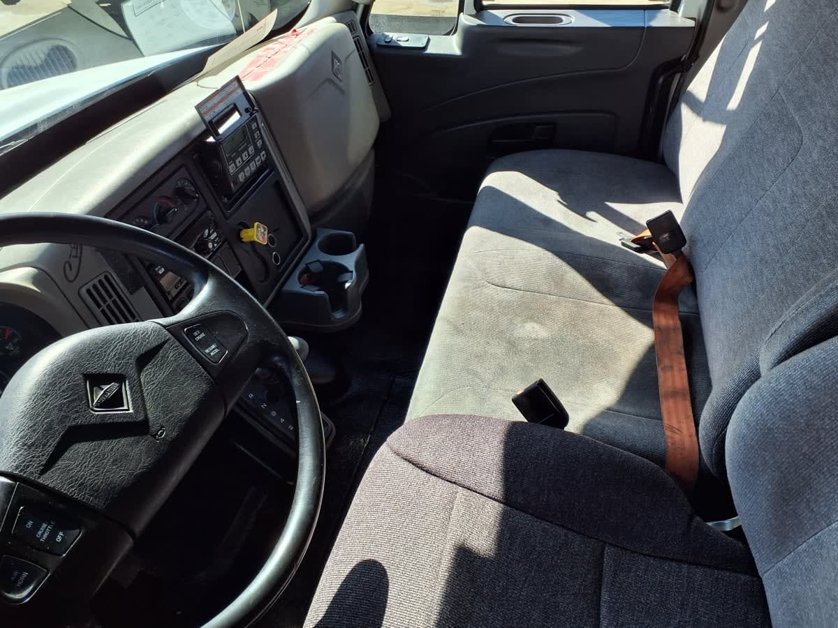 2018 Navistar International 4300 684120