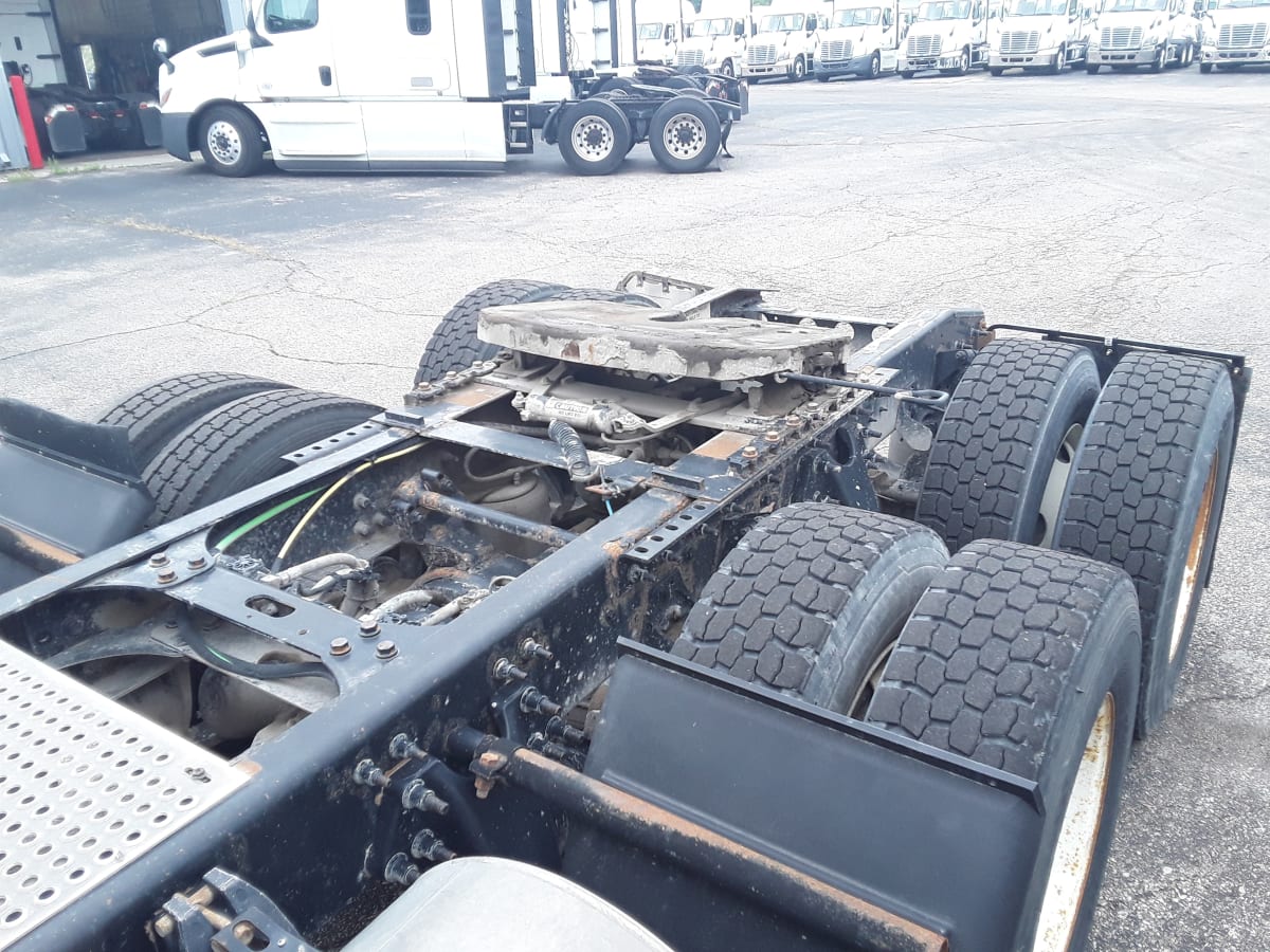 2018 Navistar International LT625 DAYCAB T/A 684166