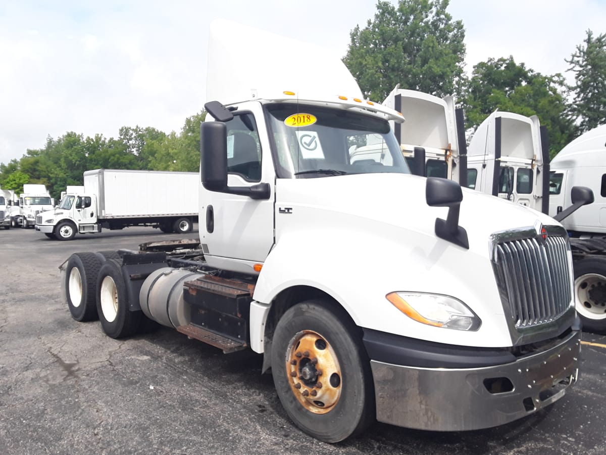 2018 Navistar International LT625 DAYCAB T/A 684166