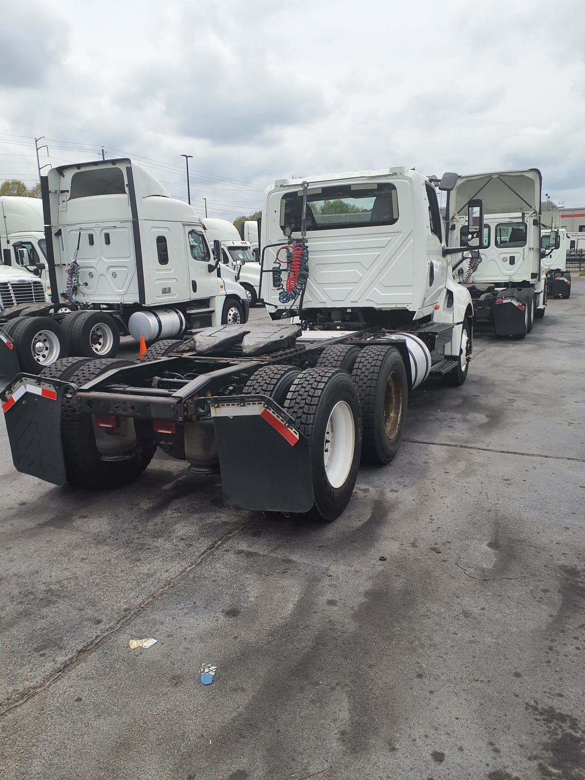 2018 Navistar International LT625 DAYCAB T/A 684171