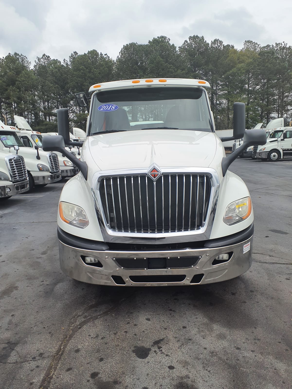 2018 Navistar International LT625 DAYCAB T/A 684171