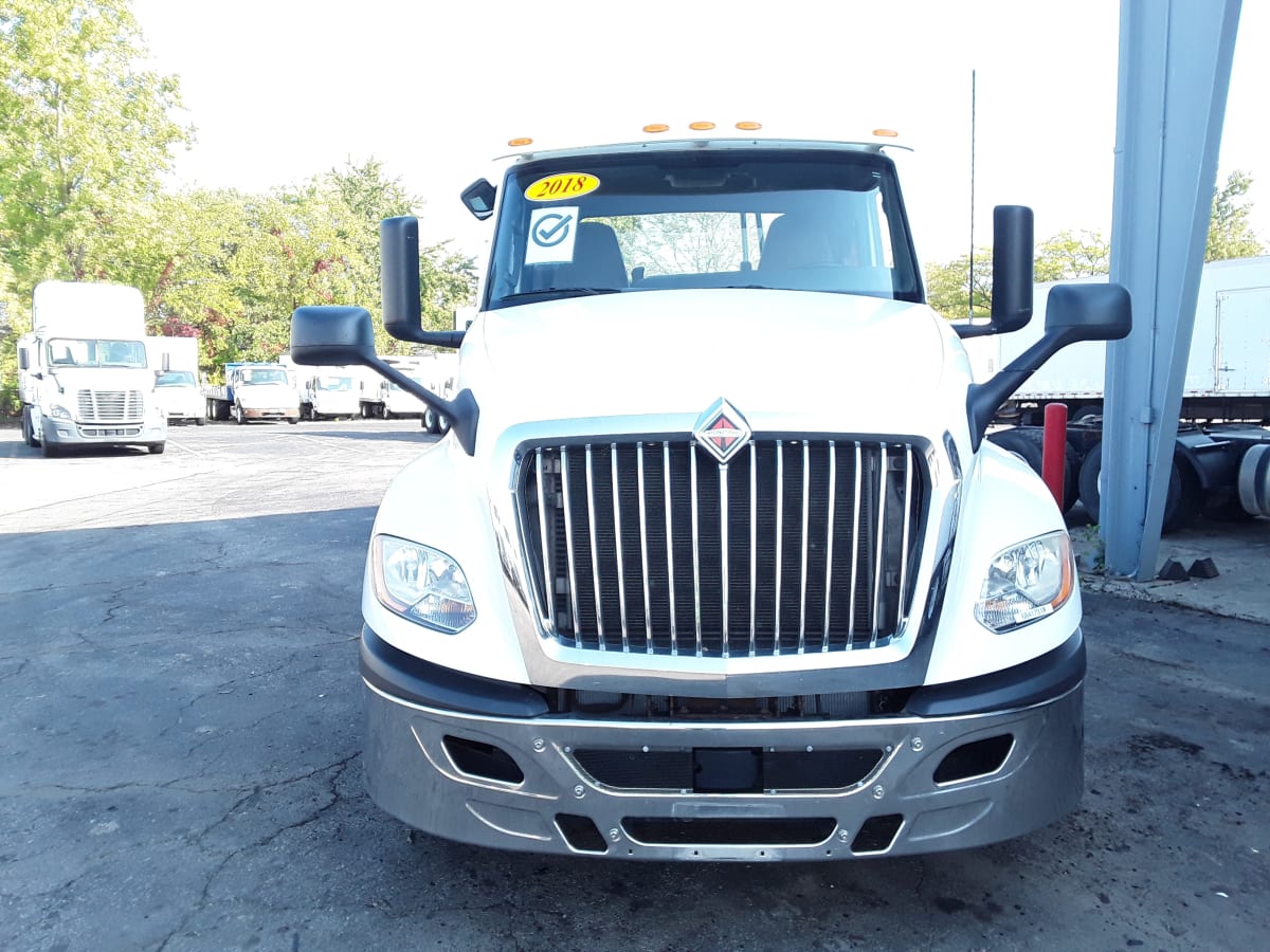 2018 Navistar International LT625 DAYCAB T/A 684179