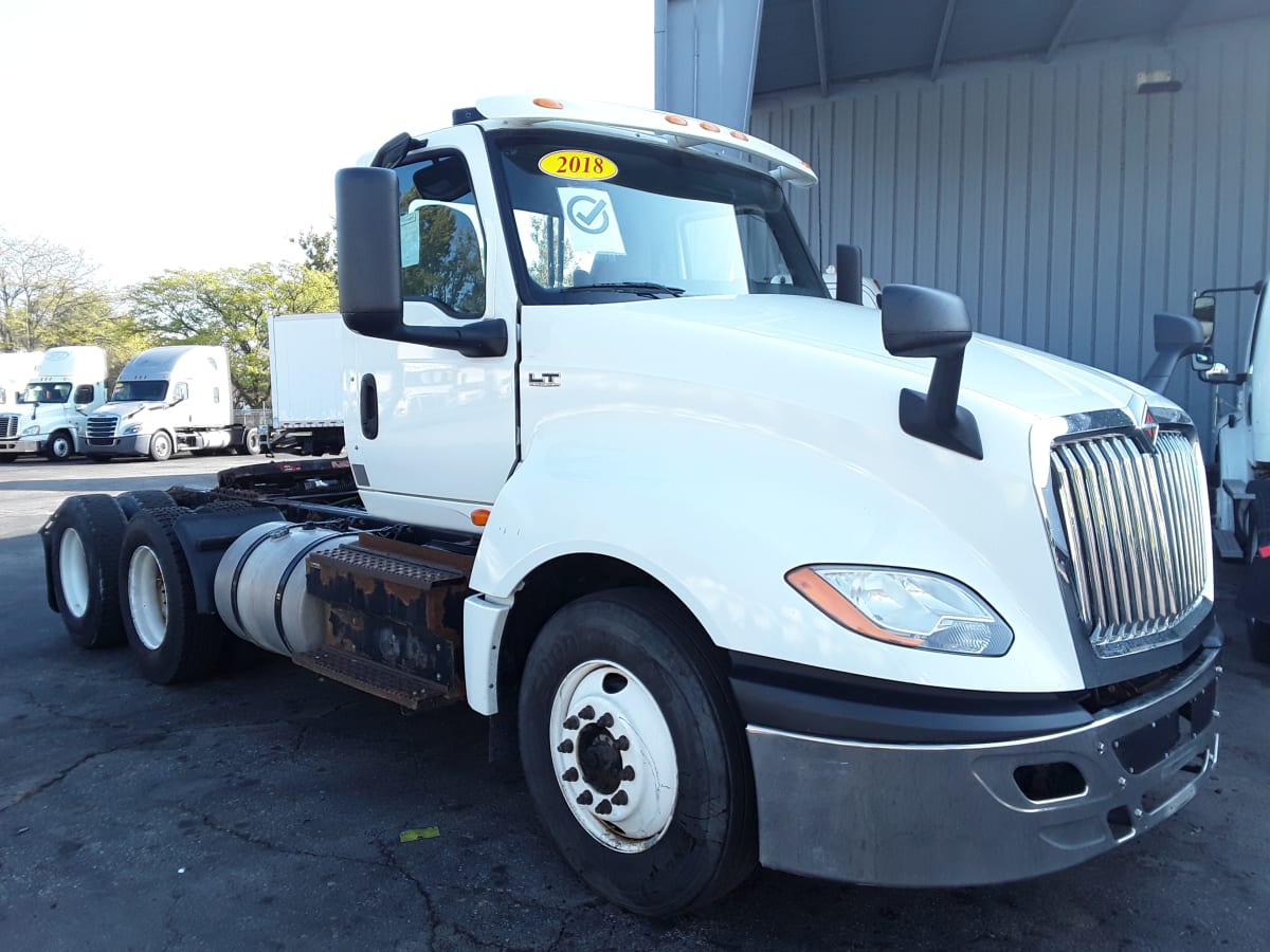 2018 Navistar International LT625 DAYCAB T/A 684179
