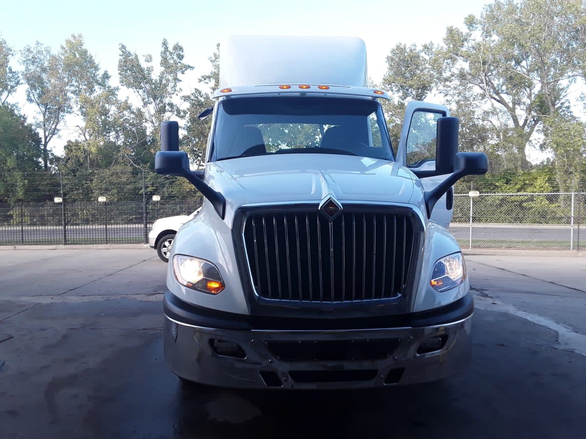 2018 Navistar International LT625 DAYCAB T/A 684182